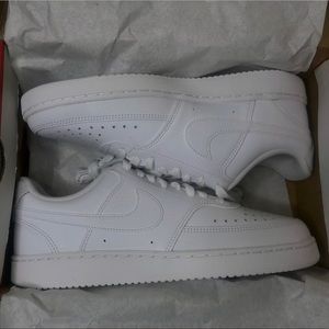 NEW! Woman’s Nike Court Vision Low